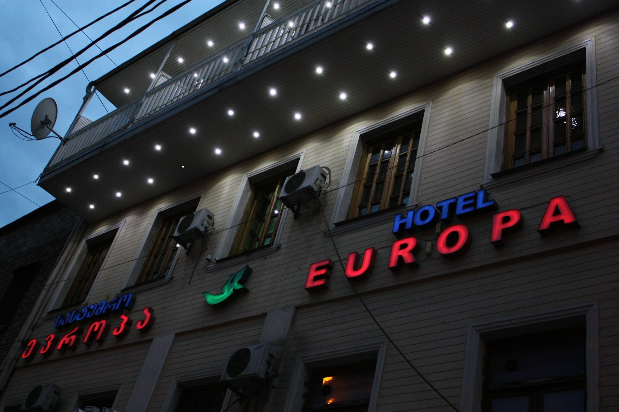 Europa Hotel Tbilisi Bagian luar foto